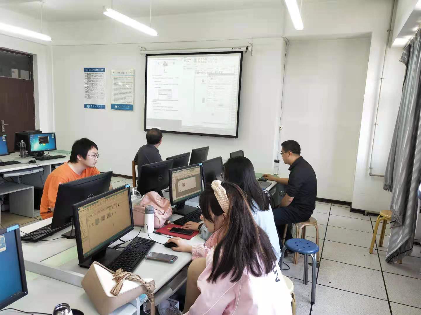 60ad08a4b790f.jpg 60a6a8d8cc409252cf78812ffa3e046.jpg